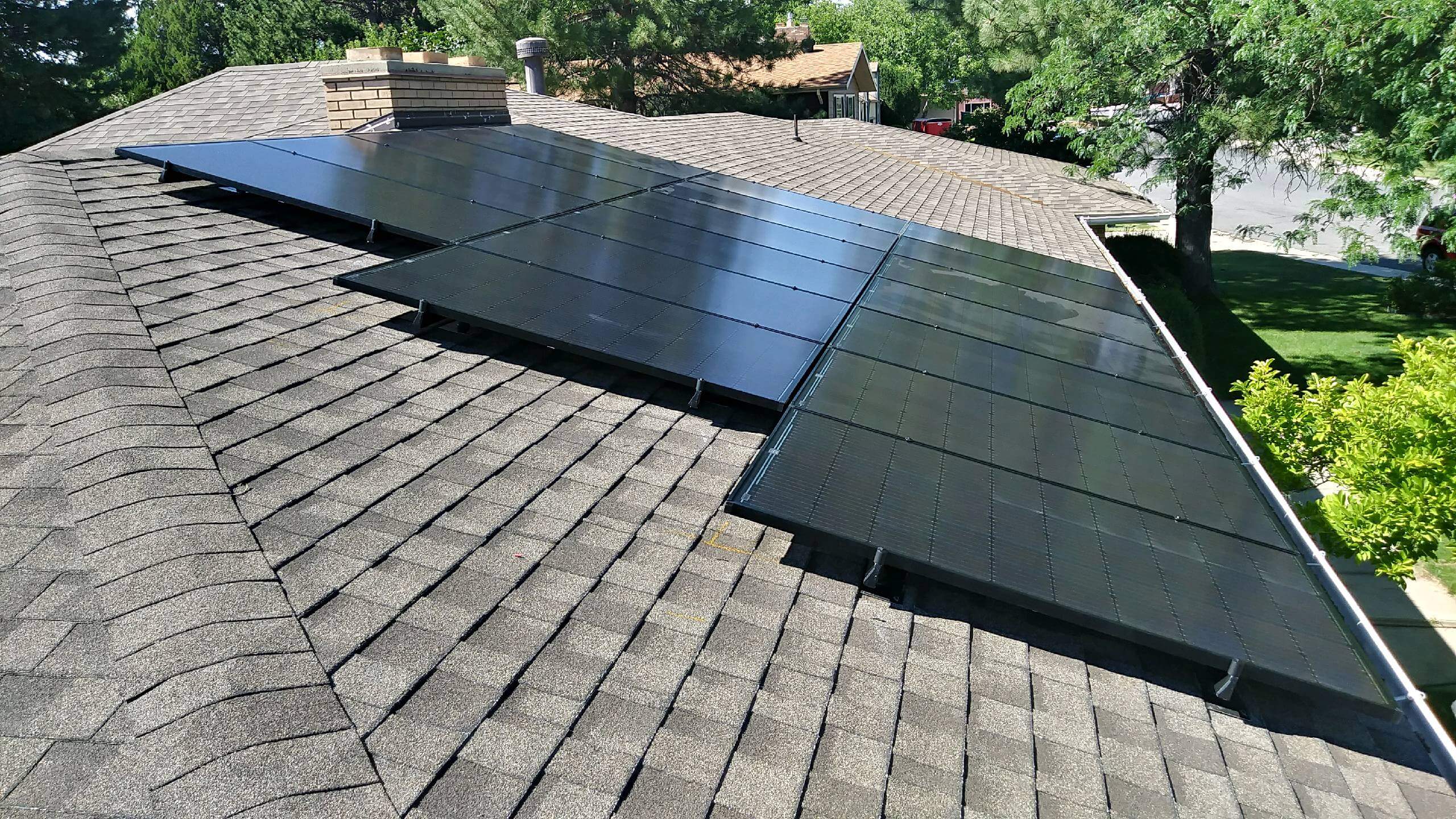 redstone-solar-orem-utah-solar-panel-installation-newby-residence-solarworld-sw290-panels-solaredge-p300-optimizers-se7600a-us-inverter-1