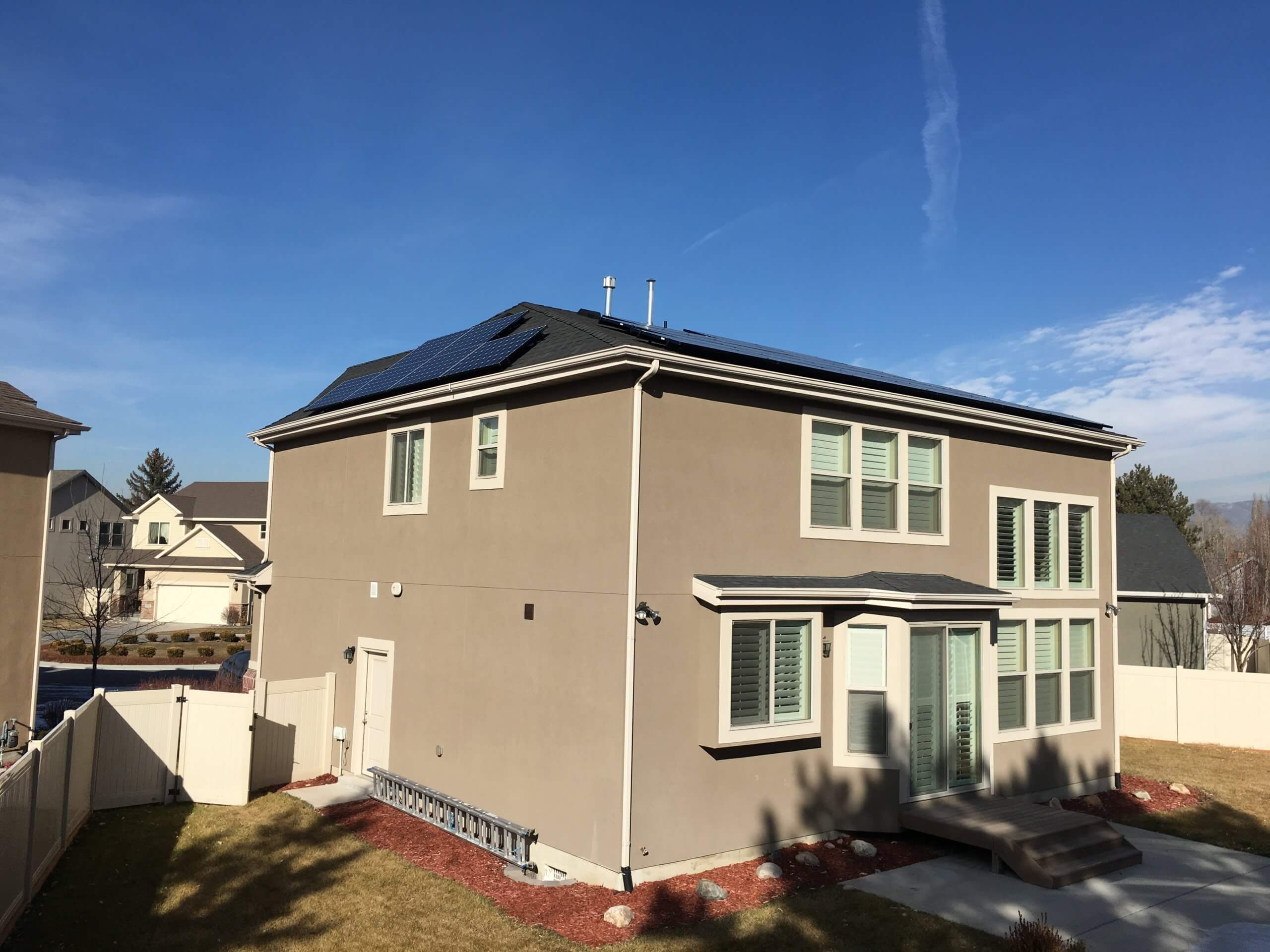 redstone-solar-holladay-utah-solar-panel-installation-lg-360q1c-a5-solar-panels-r-series-solaredge-p370-power-optimizers